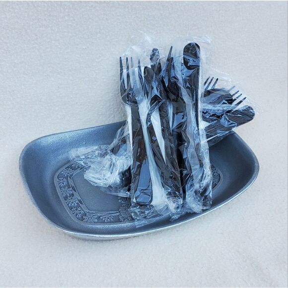 Wilton Armetale Pewter Tree/Snowflake Bread Dish Item #205465 - Picture 13 of 15